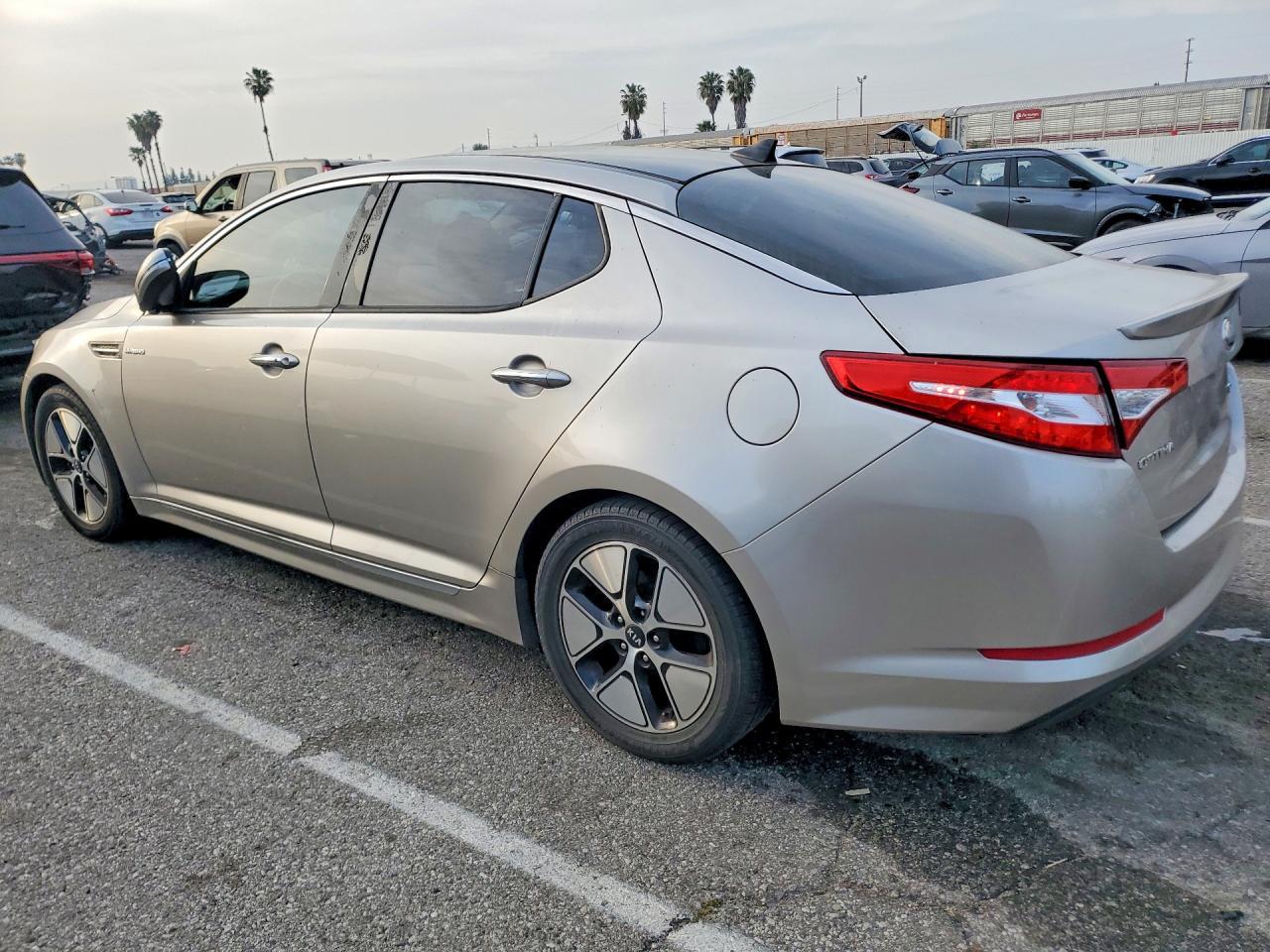 2013 Kia Optima Hybrid Ex - Image 2