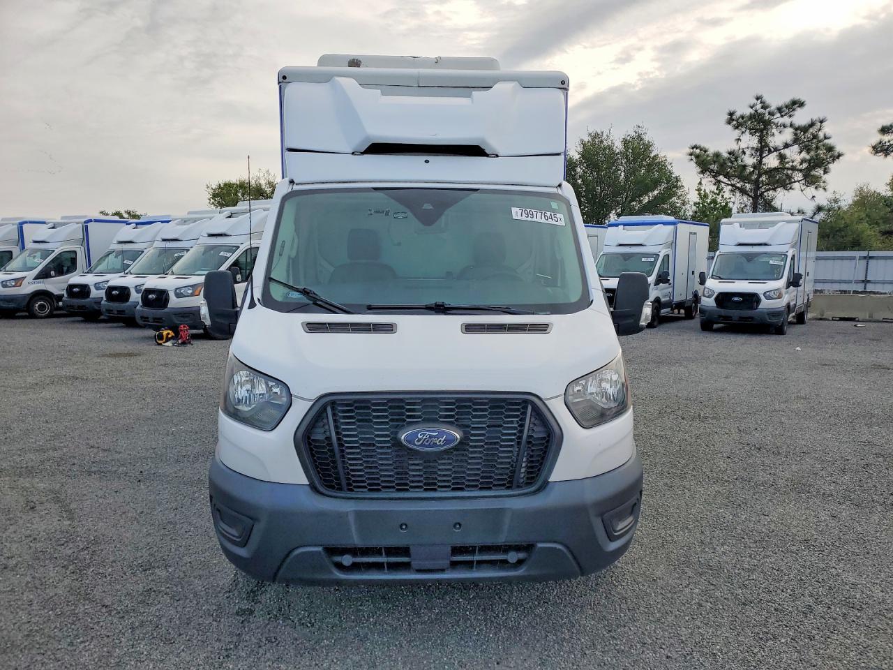 2020 Ford Transit Delivery Truck - Image 5