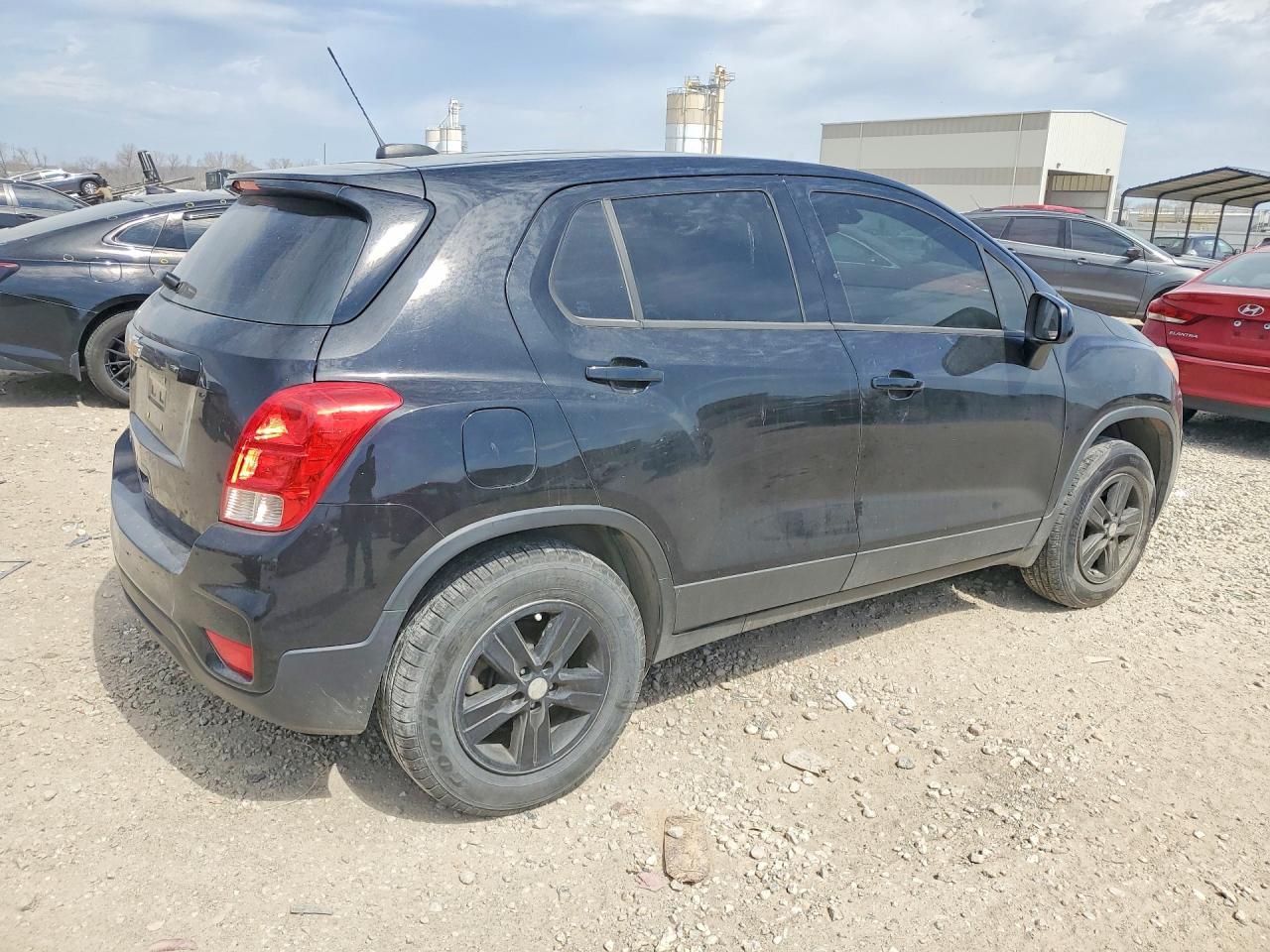 2018 Chevrolet Trax Ls - Фото 3
