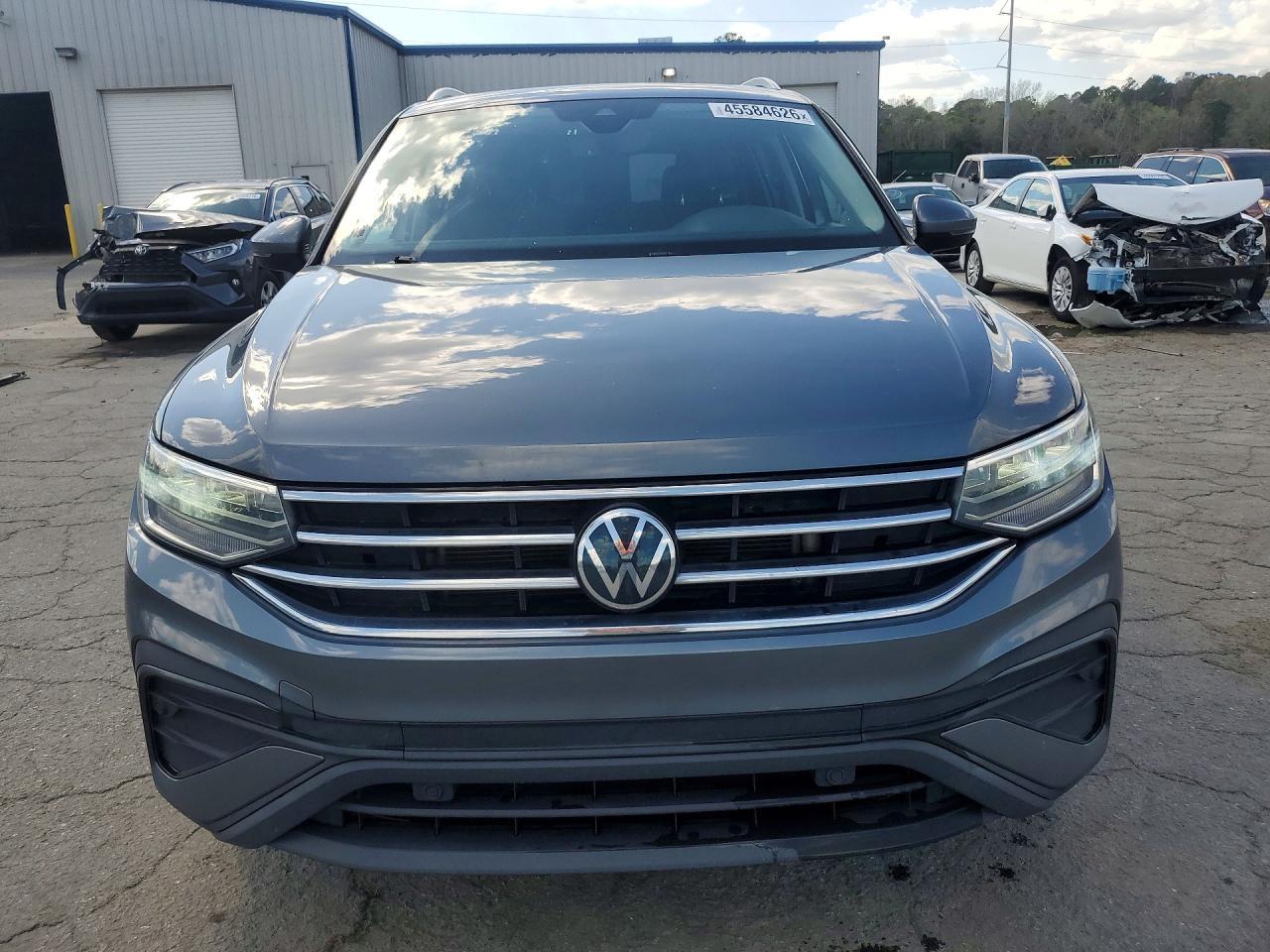 2022 Volkswagen Tiguan Se - Фото 5