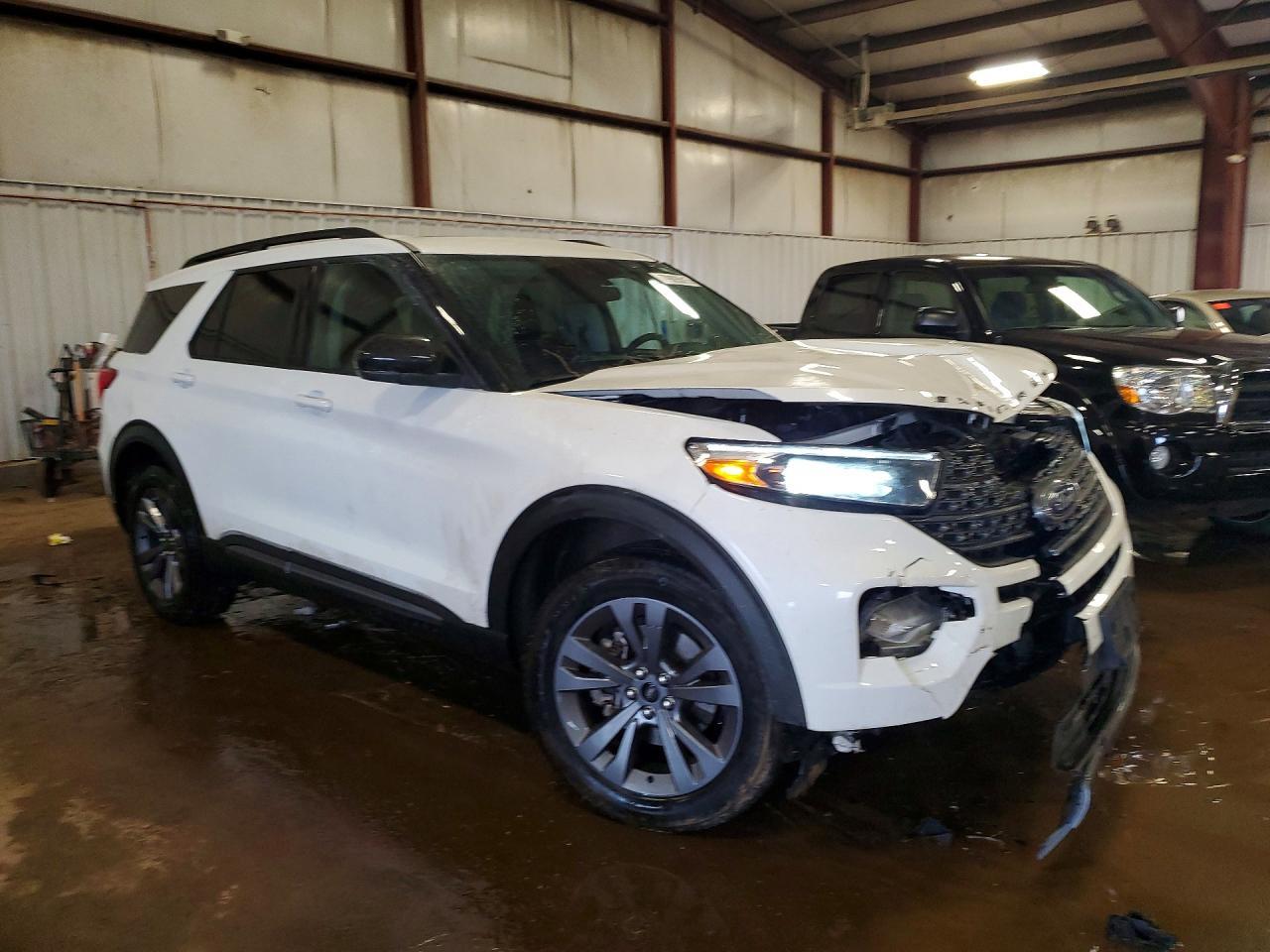 2024 Ford Explorer Xlt - Фото 4
