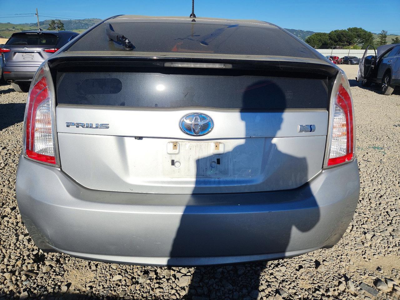 2015 Toyota Prius Two - Фото 6