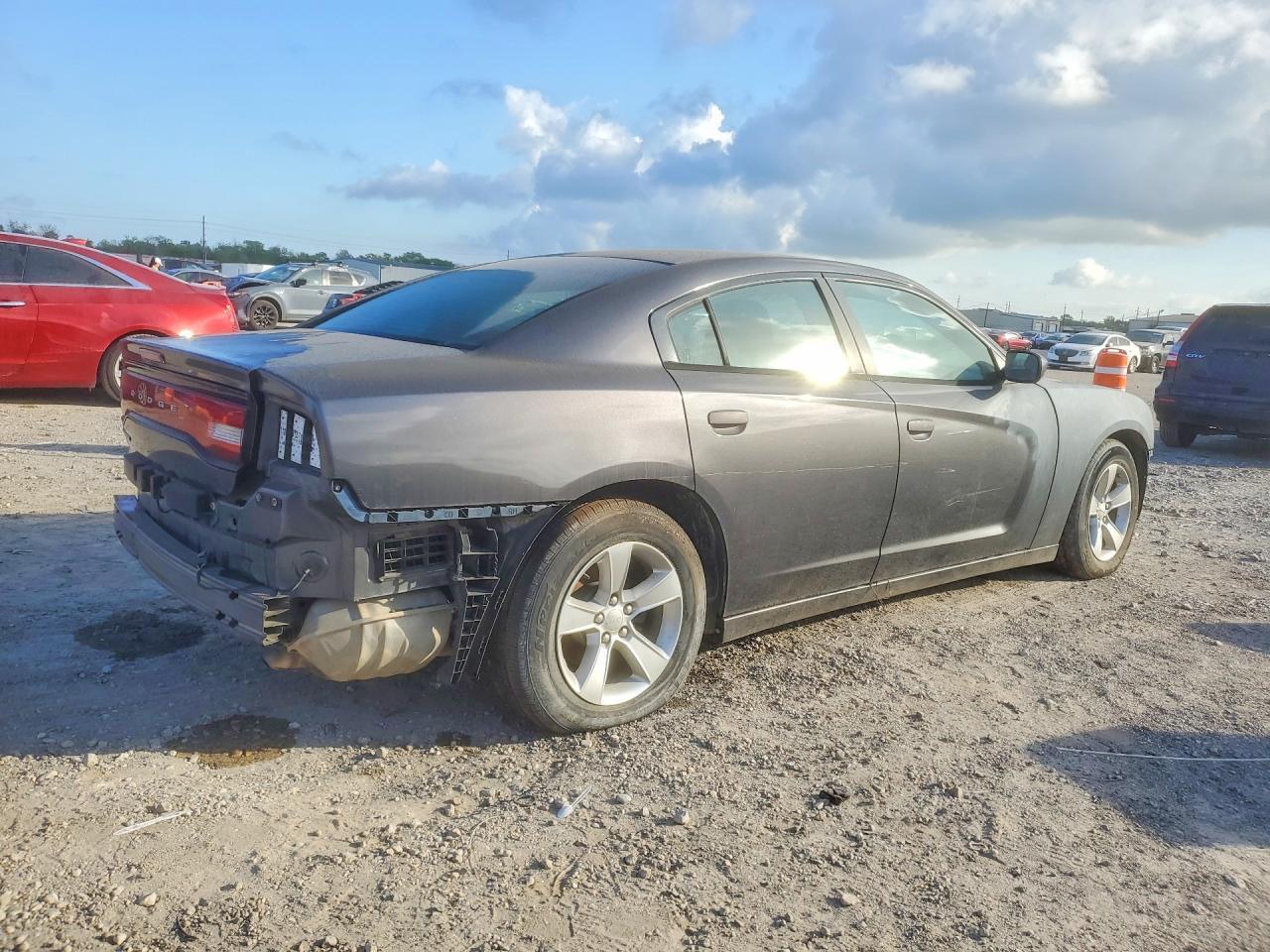 2013 Dodge Charger Se - Image 3