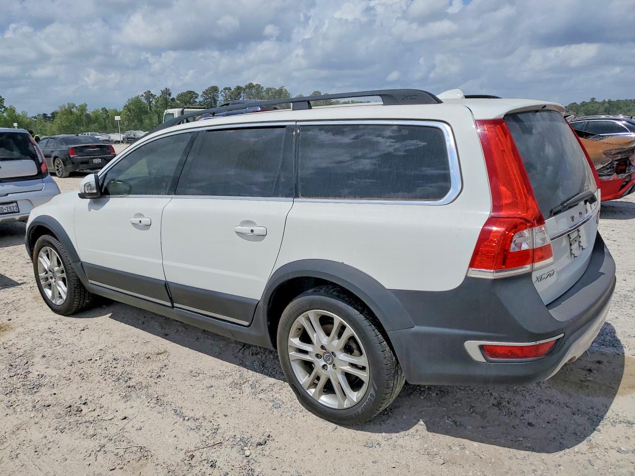 2016 Volvo Xc70 T5 Premier - Фото 2