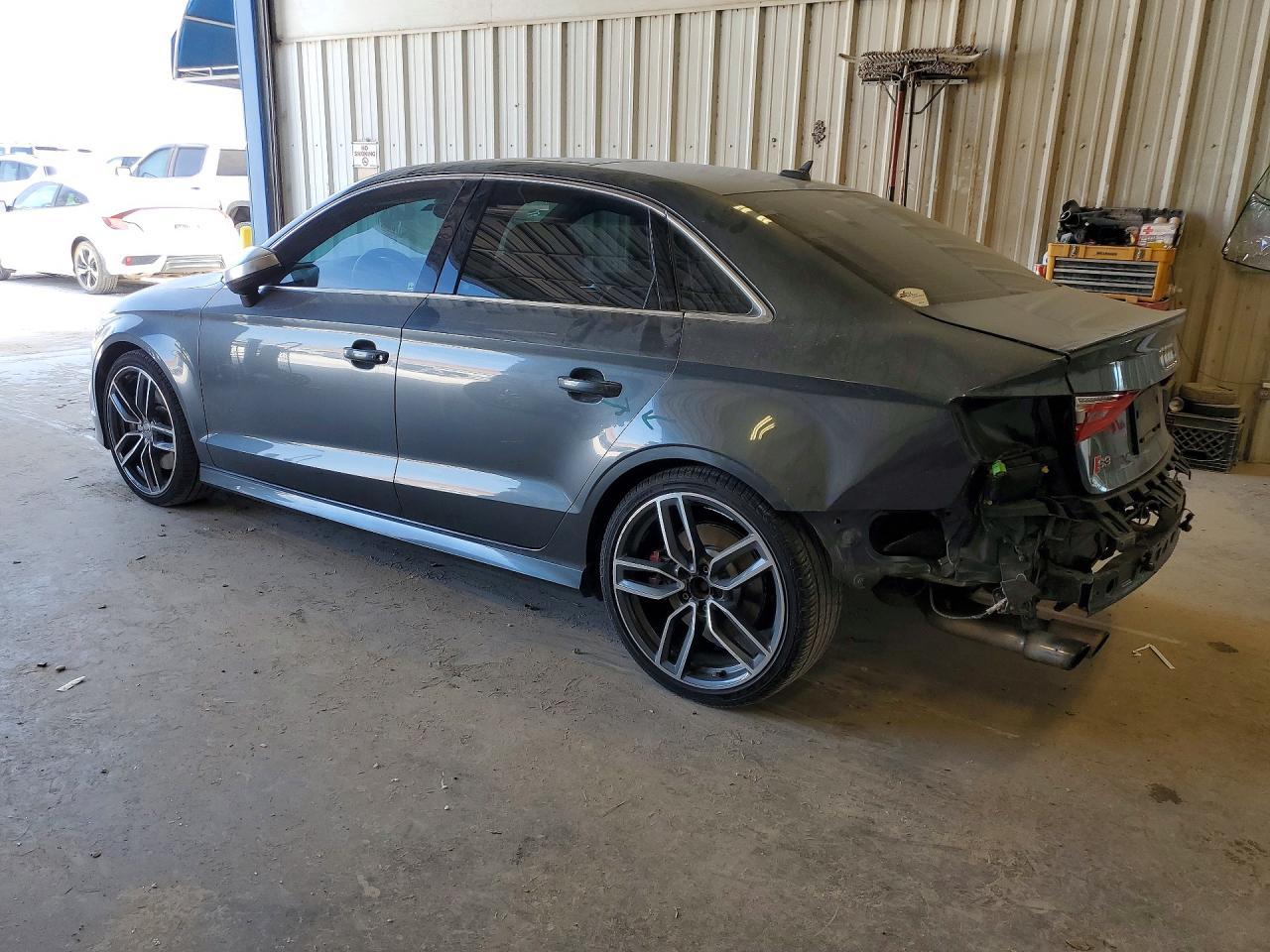 2015 Audi S3 Premium Plus - Фото 2