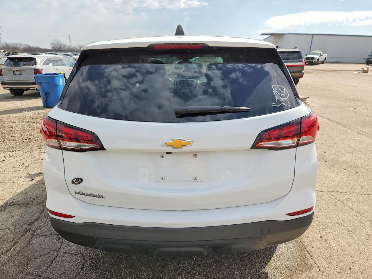 2022 Chevrolet Equinox Ls - Фото 6