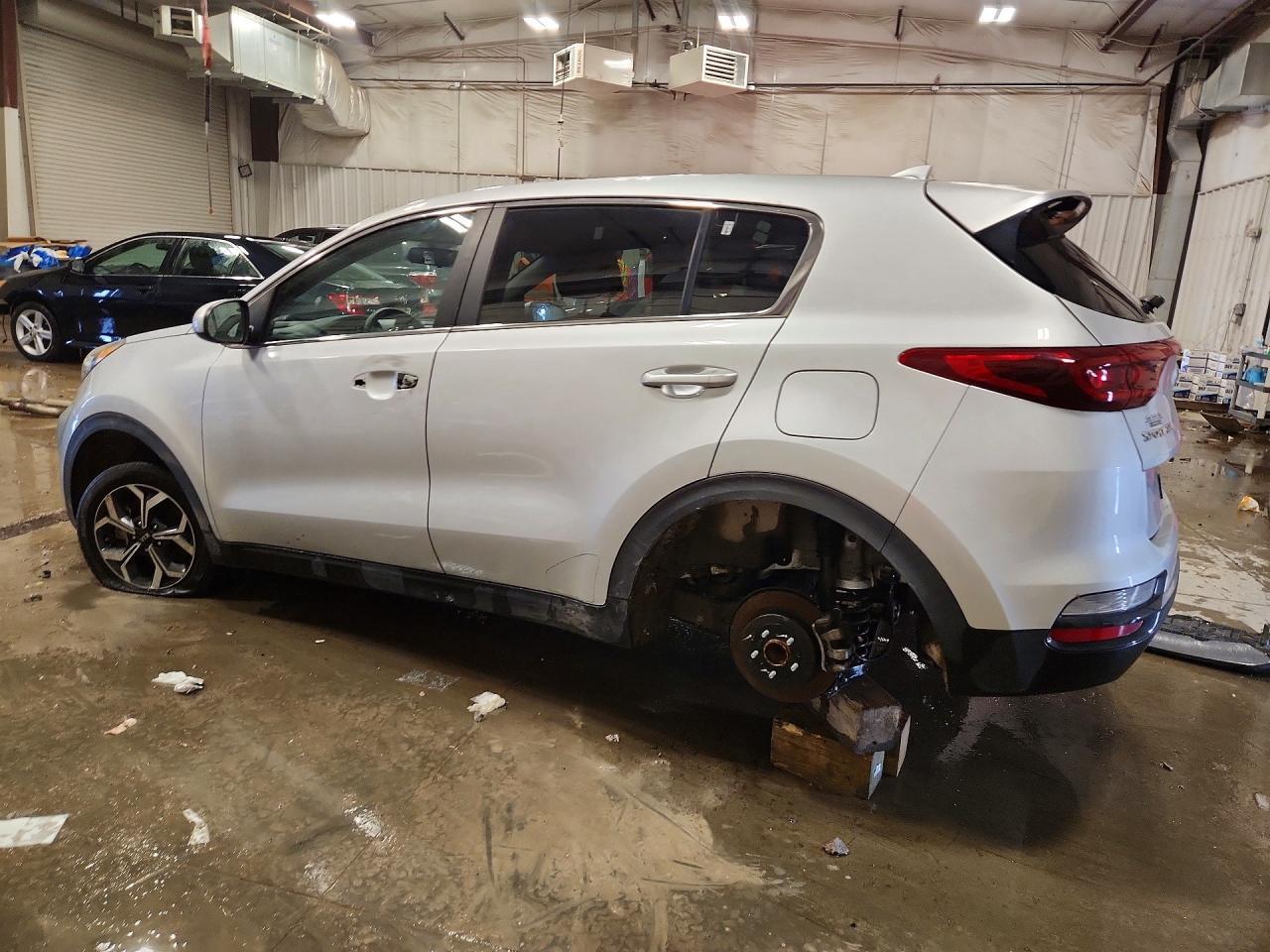 2020 Kia Sportage Lx - Image 2