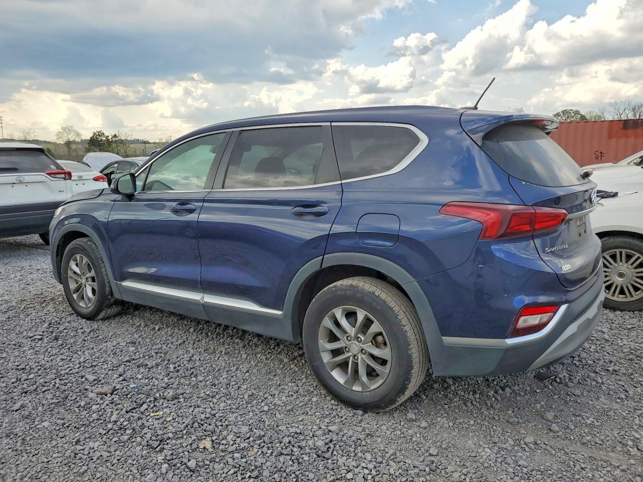 2019 Hyundai Santa Fe Se 2.4L - Фото 2