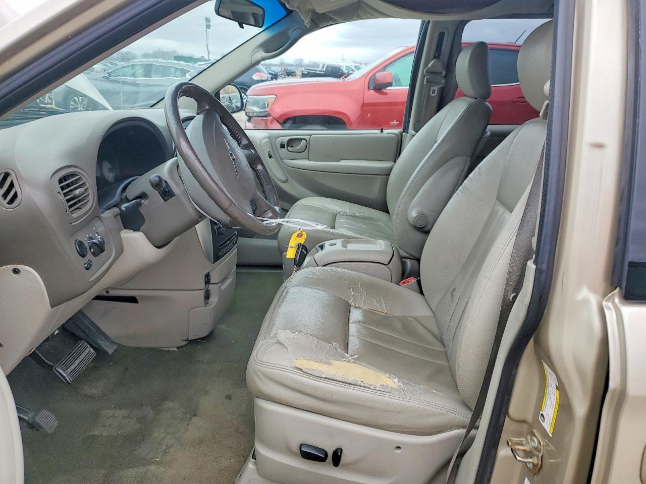 2006 Chrysler Town & Country Touring - Фото 7