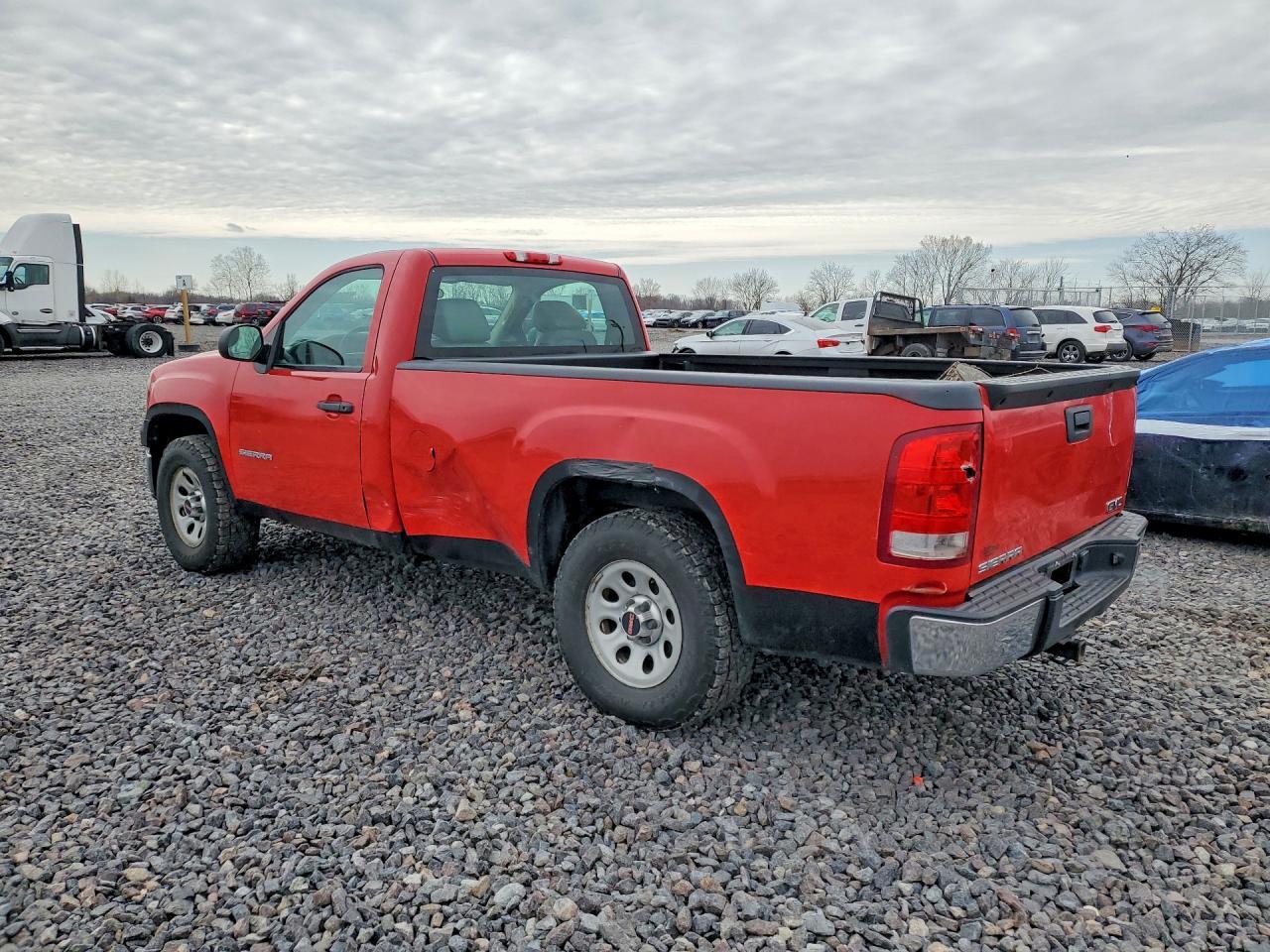 2013 GMC Sierra C1500 - Фото 2
