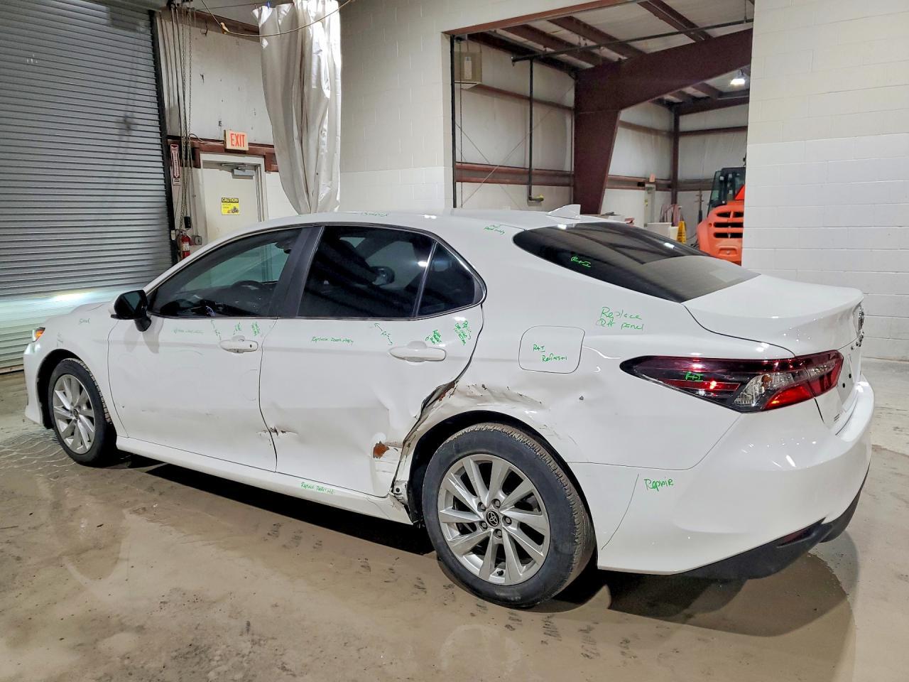 2023 Toyota Camry Le - Image 2