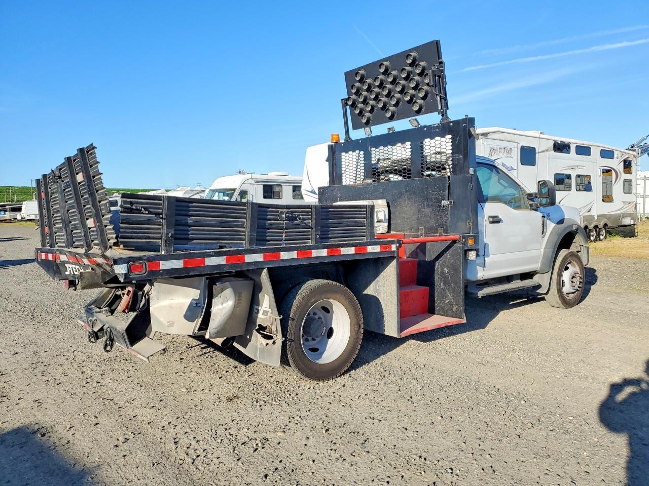 2021 Ford F550 Super Super Duty Flatbed Truck - Фото 3