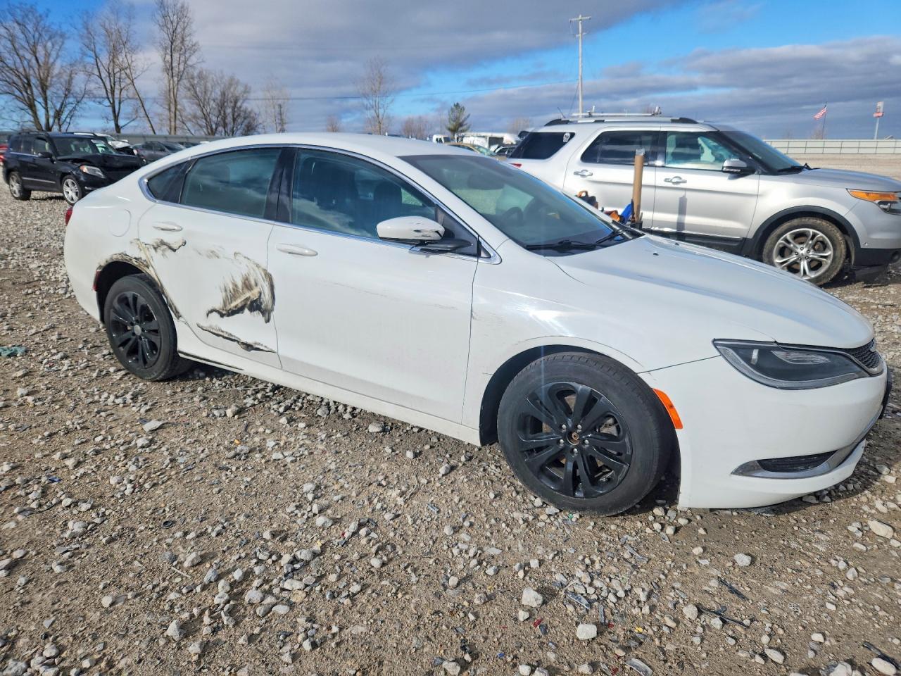 2016 Chrysler 200 Limited - Image 4