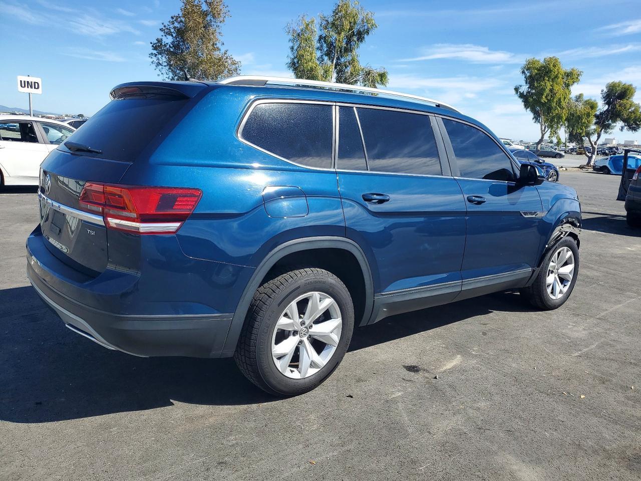 2018 Volkswagen Atlas Se - Фото 3