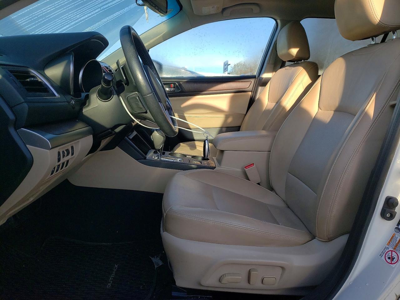 2015 Subaru Outback 2.5I Limited - Image 7
