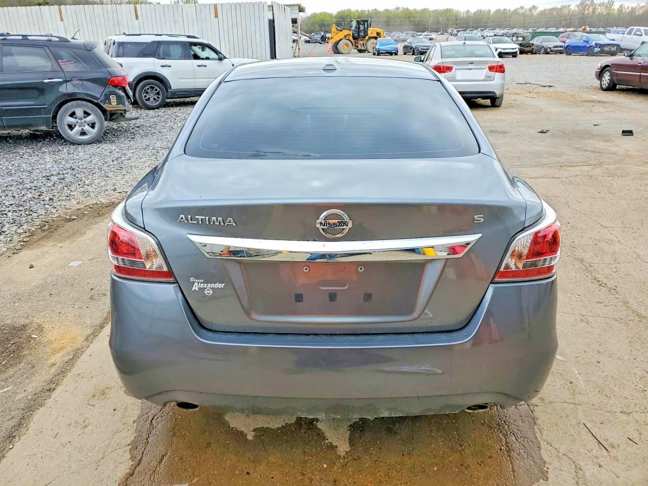 2015 Nissan Altima 2.5 S - Image 6