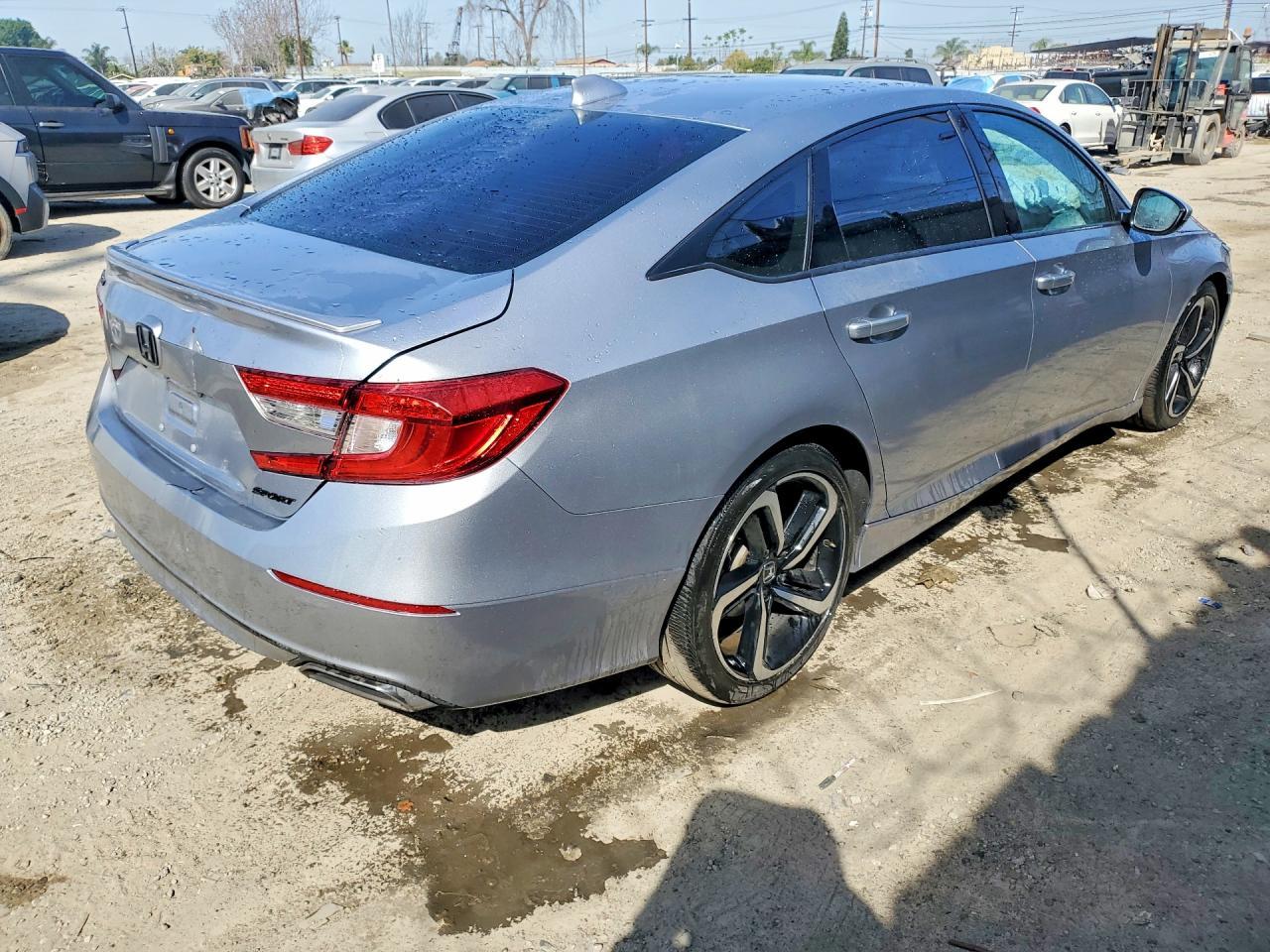 2020 Honda Accord Sport - Фото 3