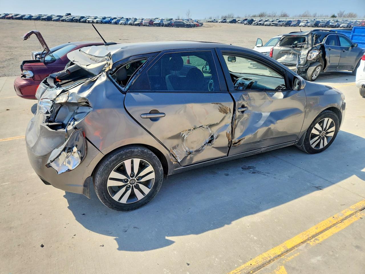 2013 Kia Forte - Image 3