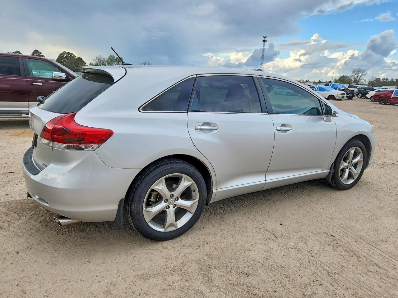2014 Toyota Venza Xle - Фото 3