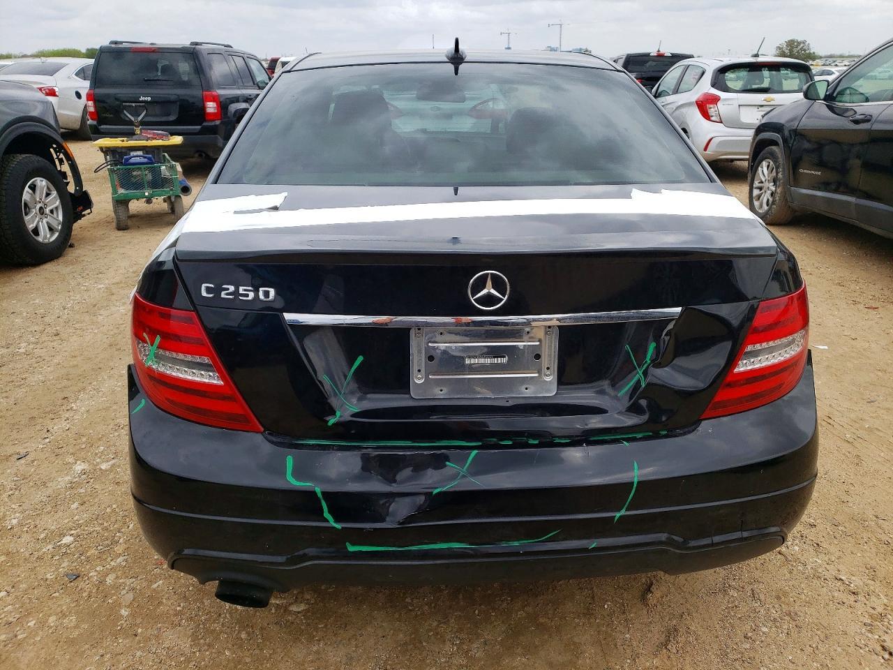 2014 Mercedes Benz C 250 - Фото 6