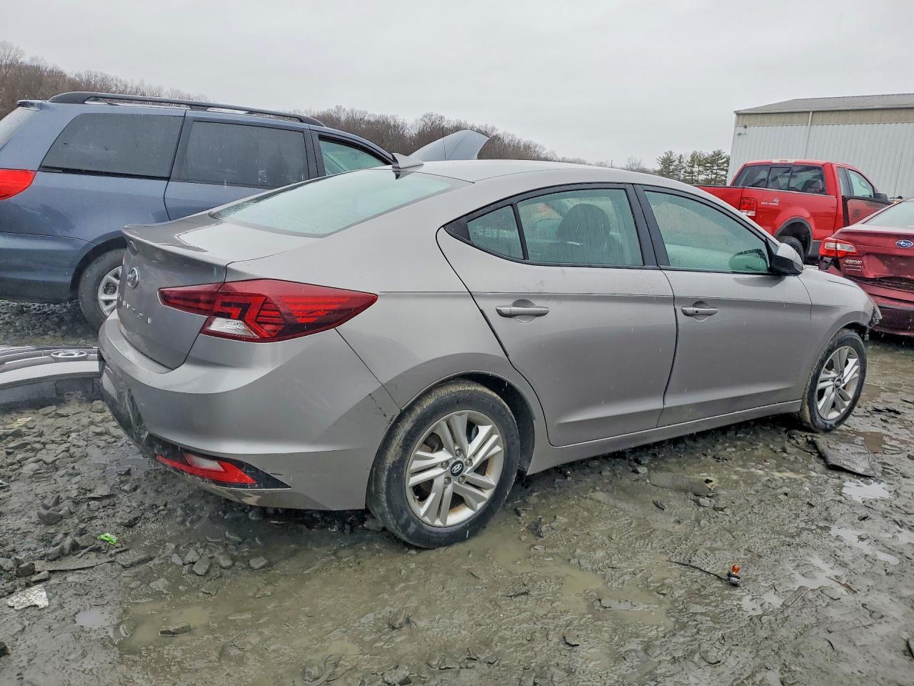 2020 Hyundai Elantra Sel - Фото 3
