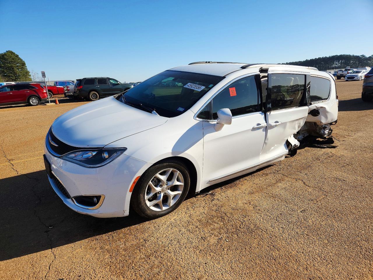 2017 Chrysler Pacifica Touring L