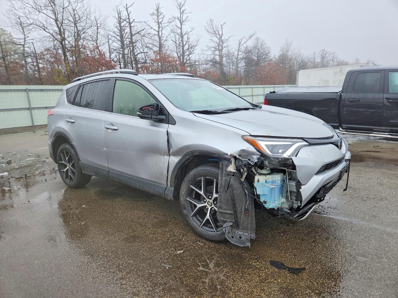 2018 Toyota Rav4 Se - Фото 4