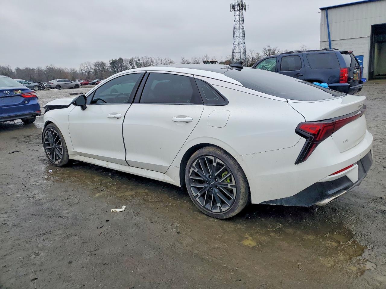 2025 Kia K5 Gt - Фото 2