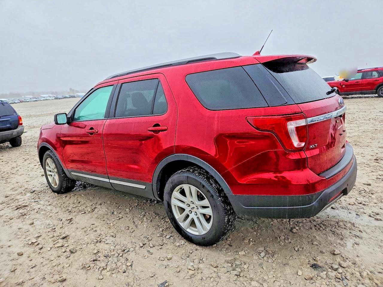 2019 Ford Explorer Xlt - Image 2