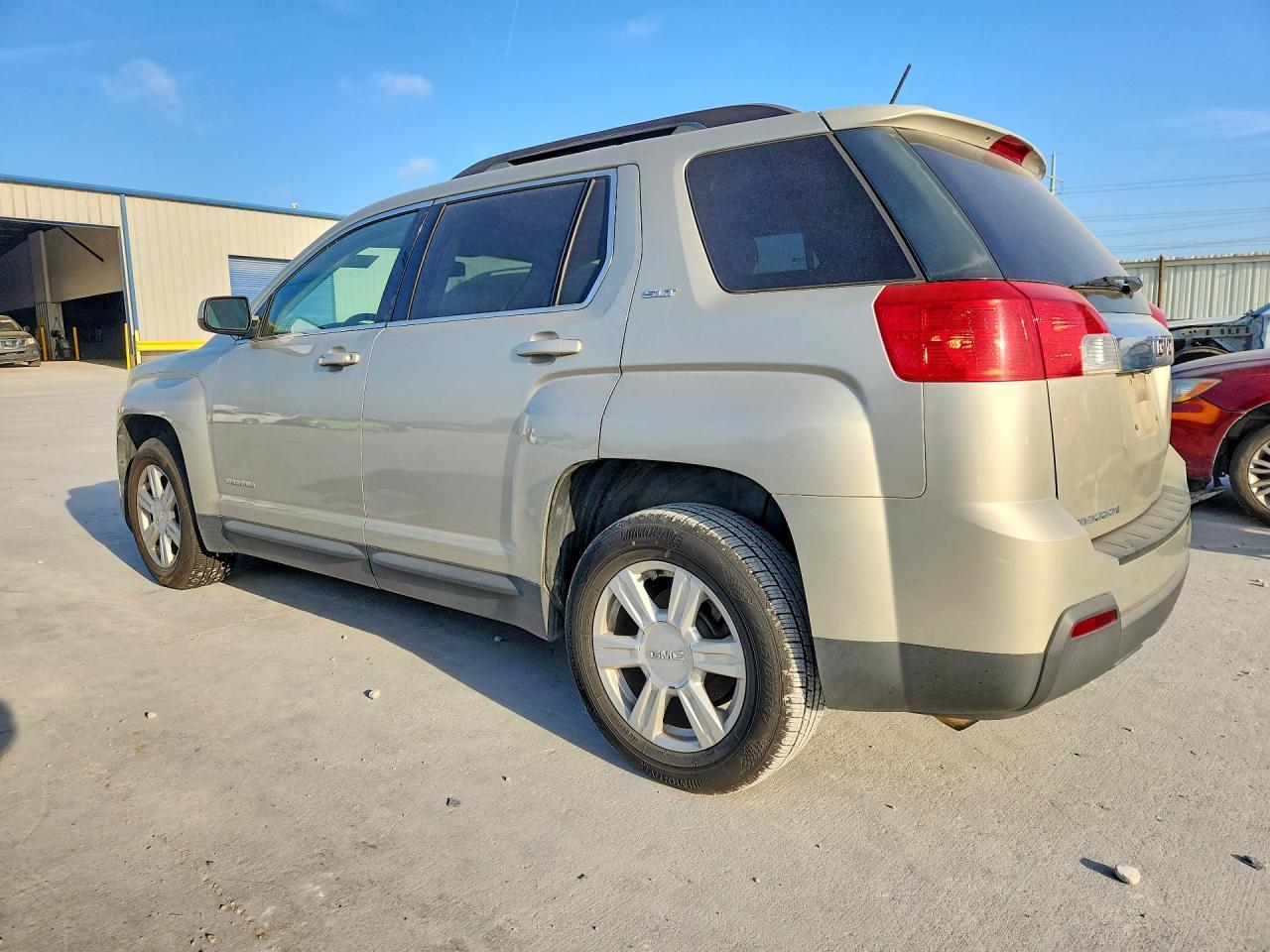 2015 GMC Terrain Slt - Image 2
