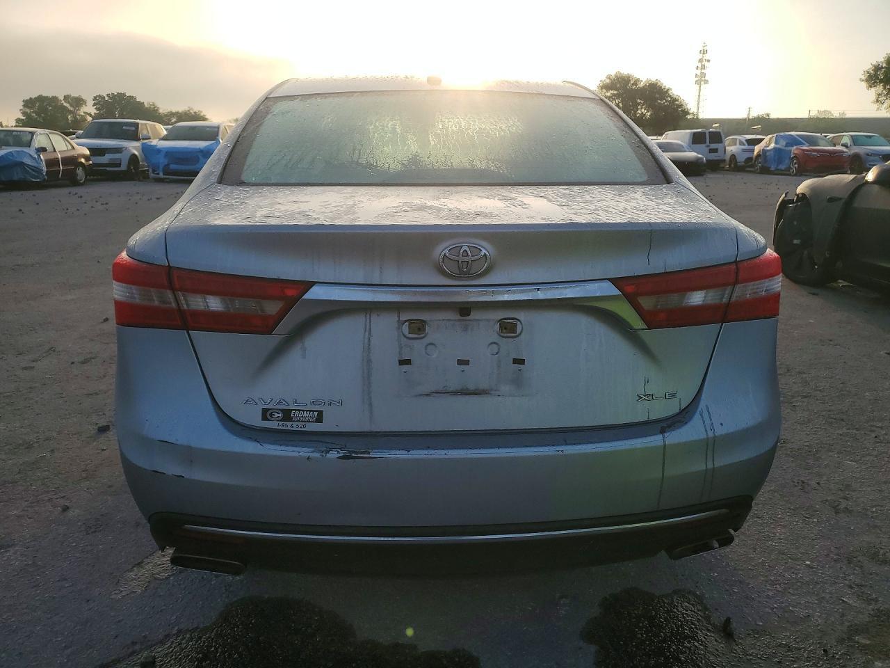 2017 Toyota Avalon Xle - Image 6