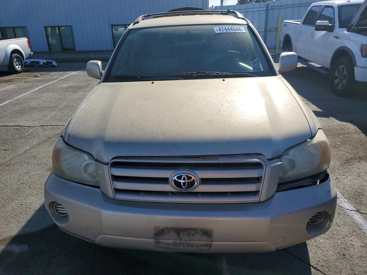 2004 Toyota Highlander Base - Фото 5