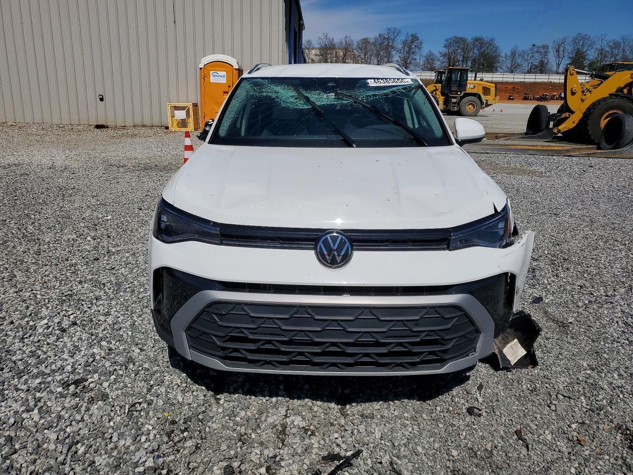 2025 Volkswagen Taos Se - Image 5