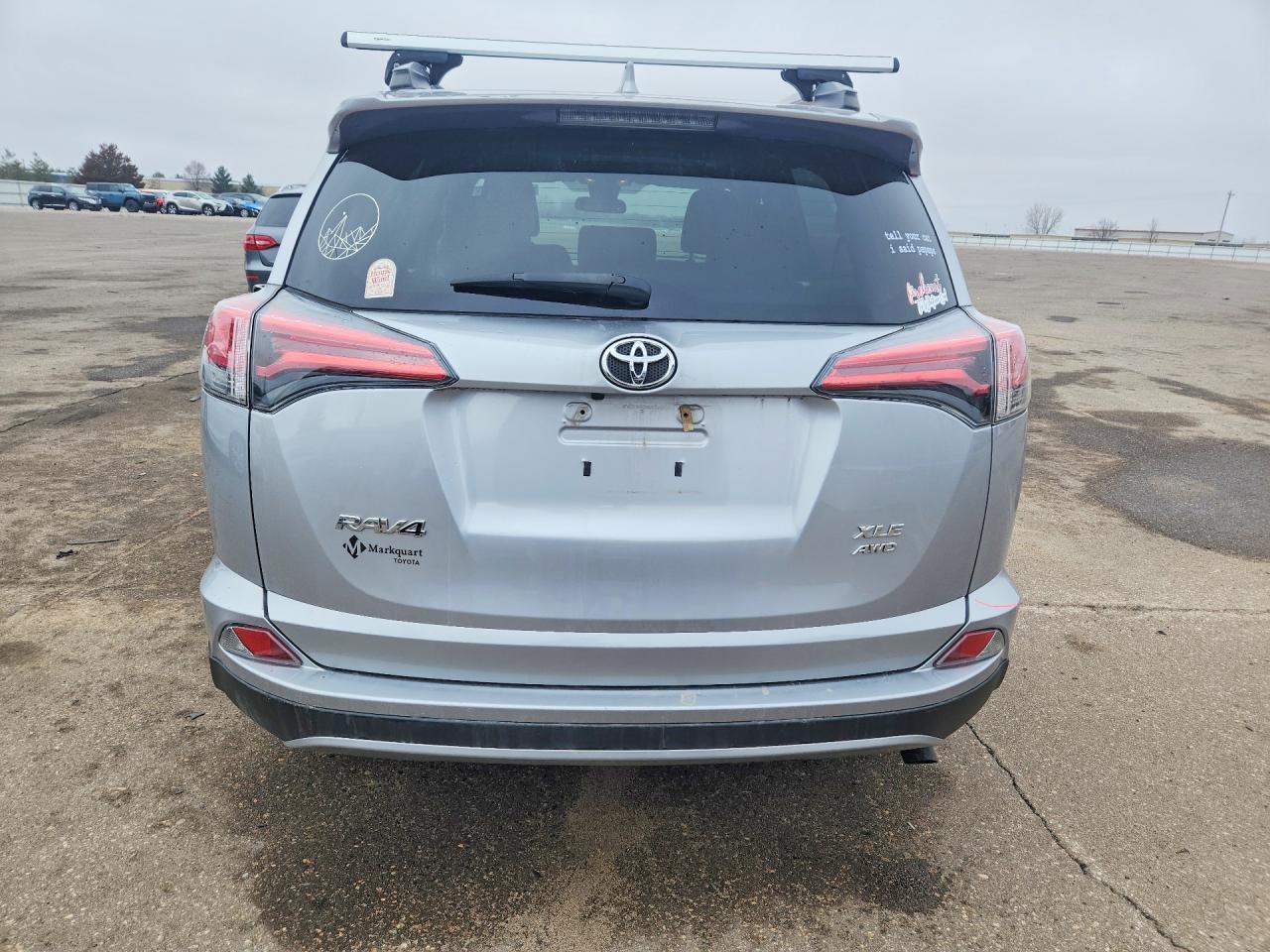 2017 Toyota Rav4 Xle - Image 6