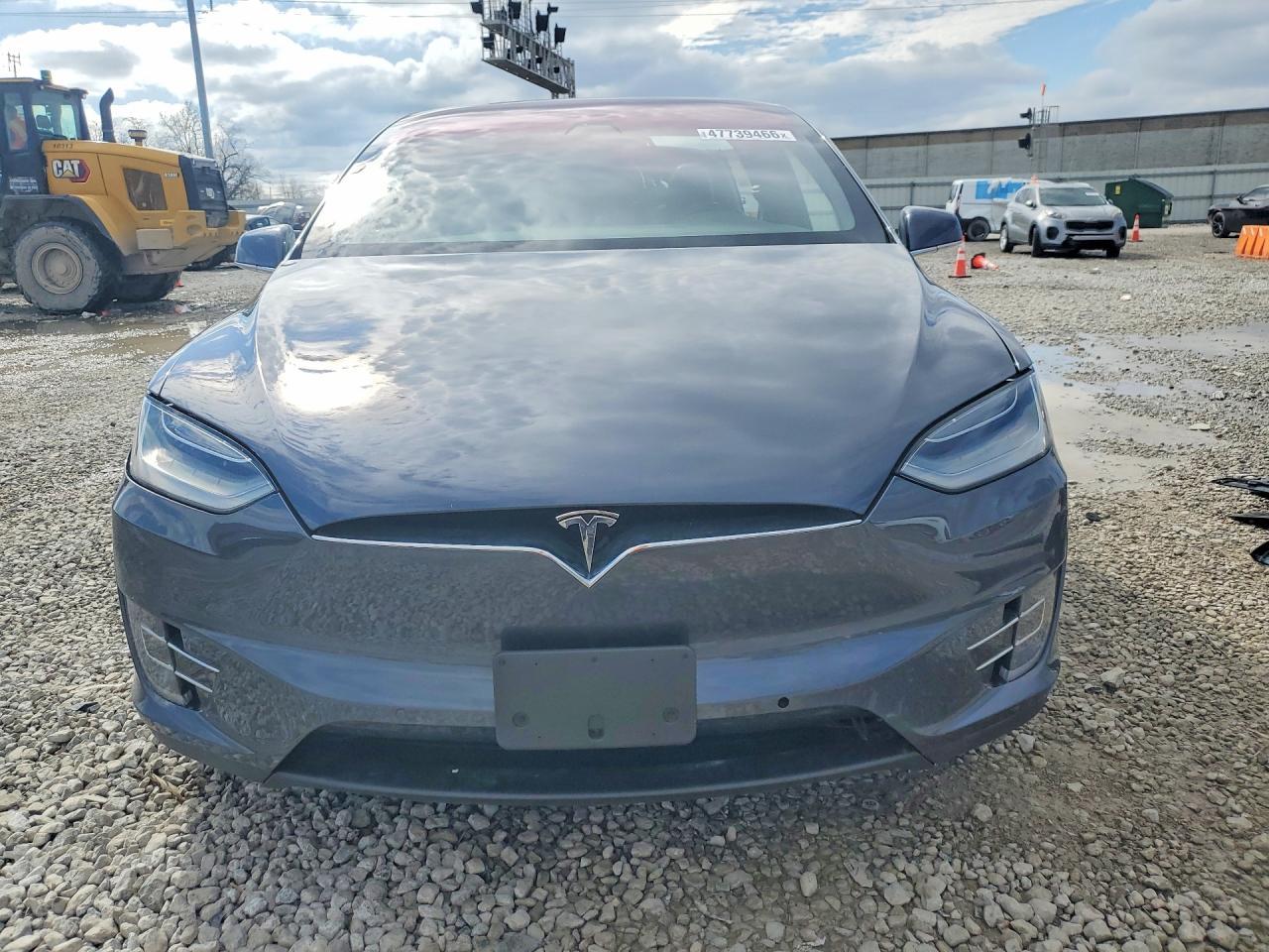 2020 Tesla Model X - Image 5
