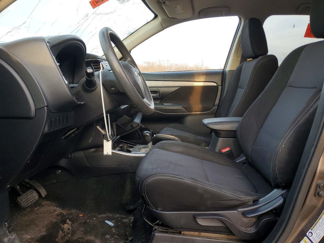 2018 Mitsubishi Outlander Se - Image 7