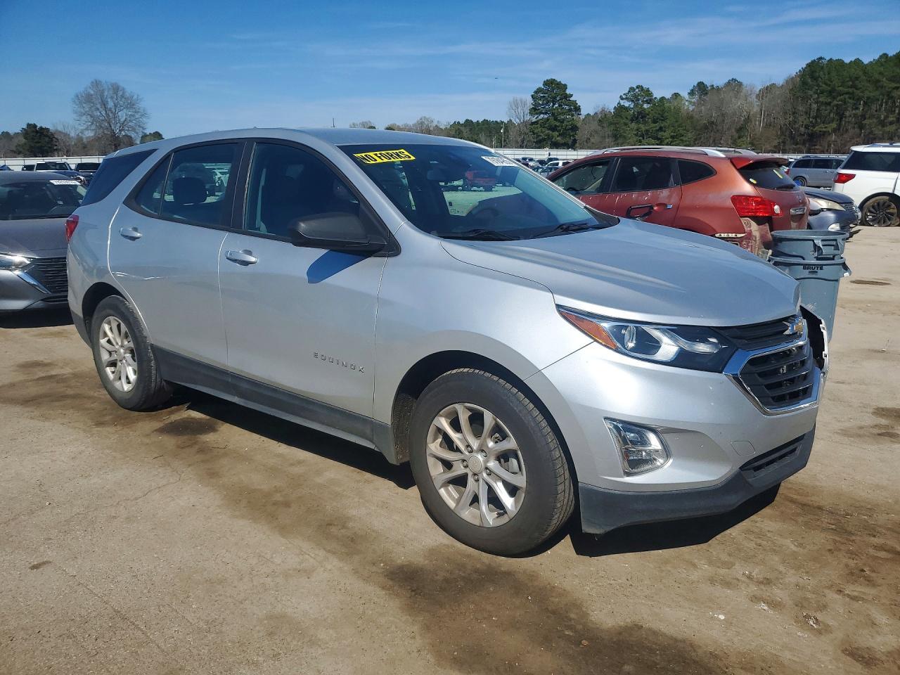 2020 Chevrolet Equinox Ls - Фото 4