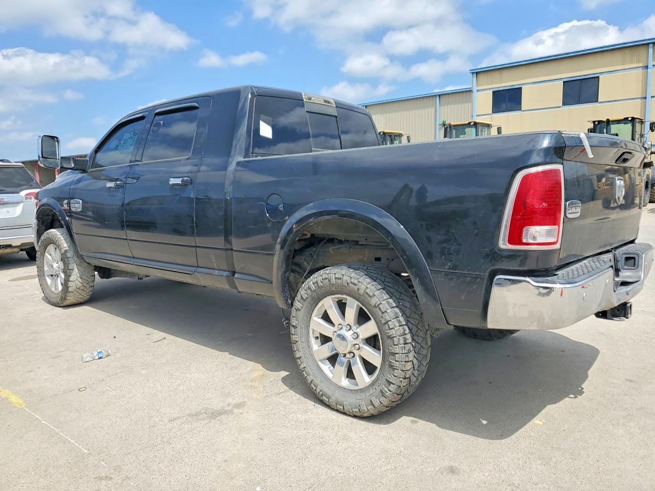 2016 Ram 2500 Longhorn - Фото 2