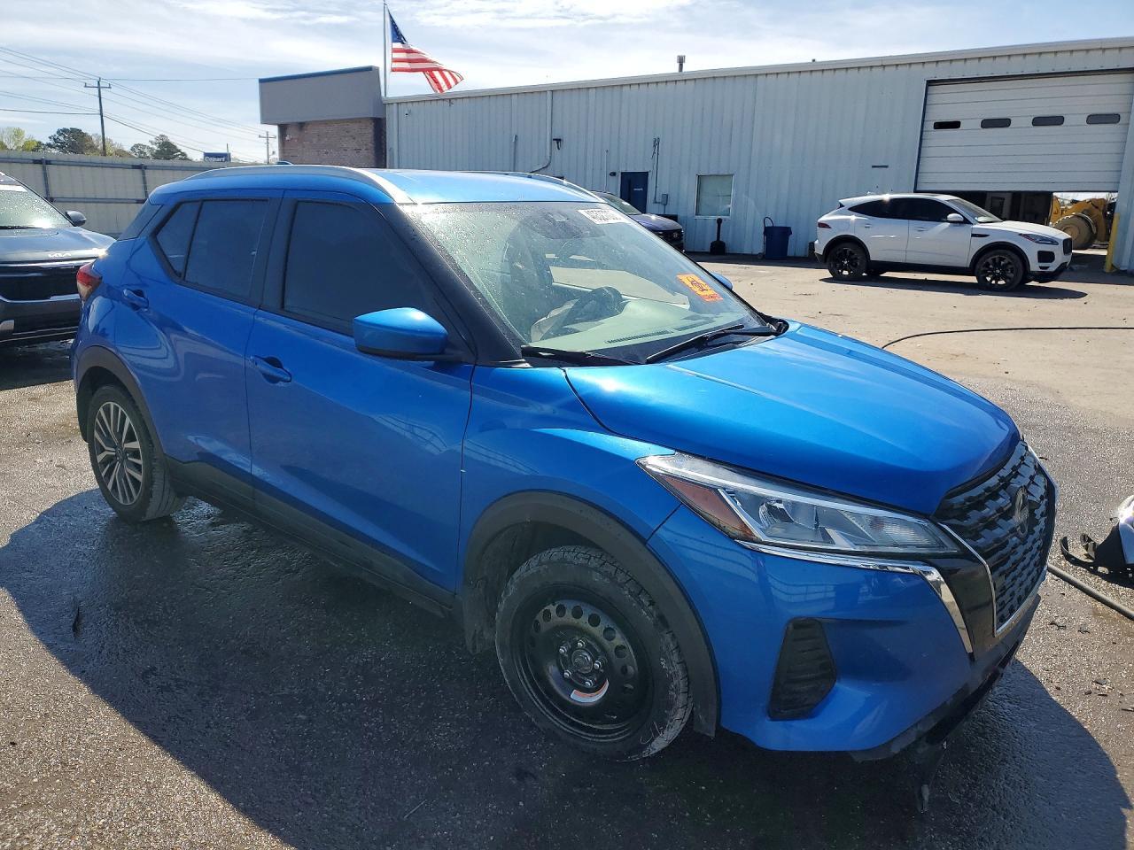 2023 Nissan Kicks Sv - Image 4