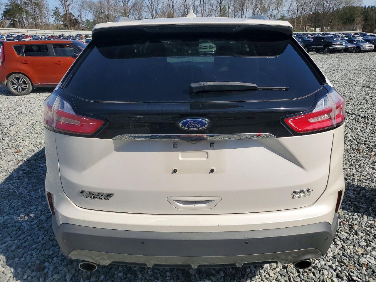 2019 Ford Edge Sel - Image 6