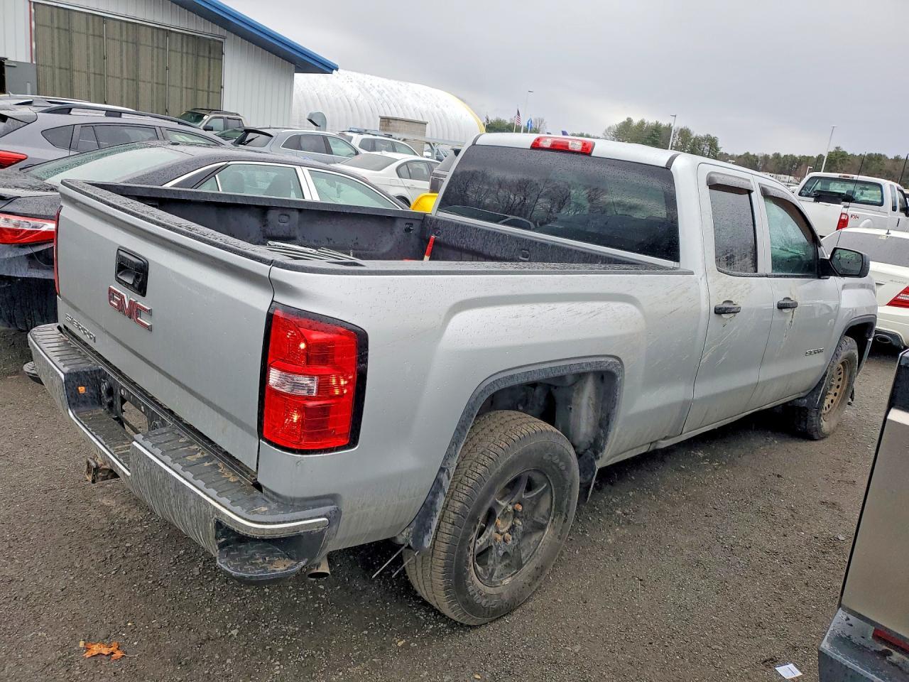 2018 GMC Sierra K1500 - Фото 3