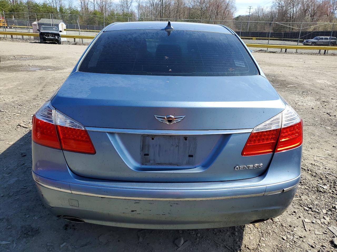 2010 Hyundai Genesis 3.8L V6 - Фото 6