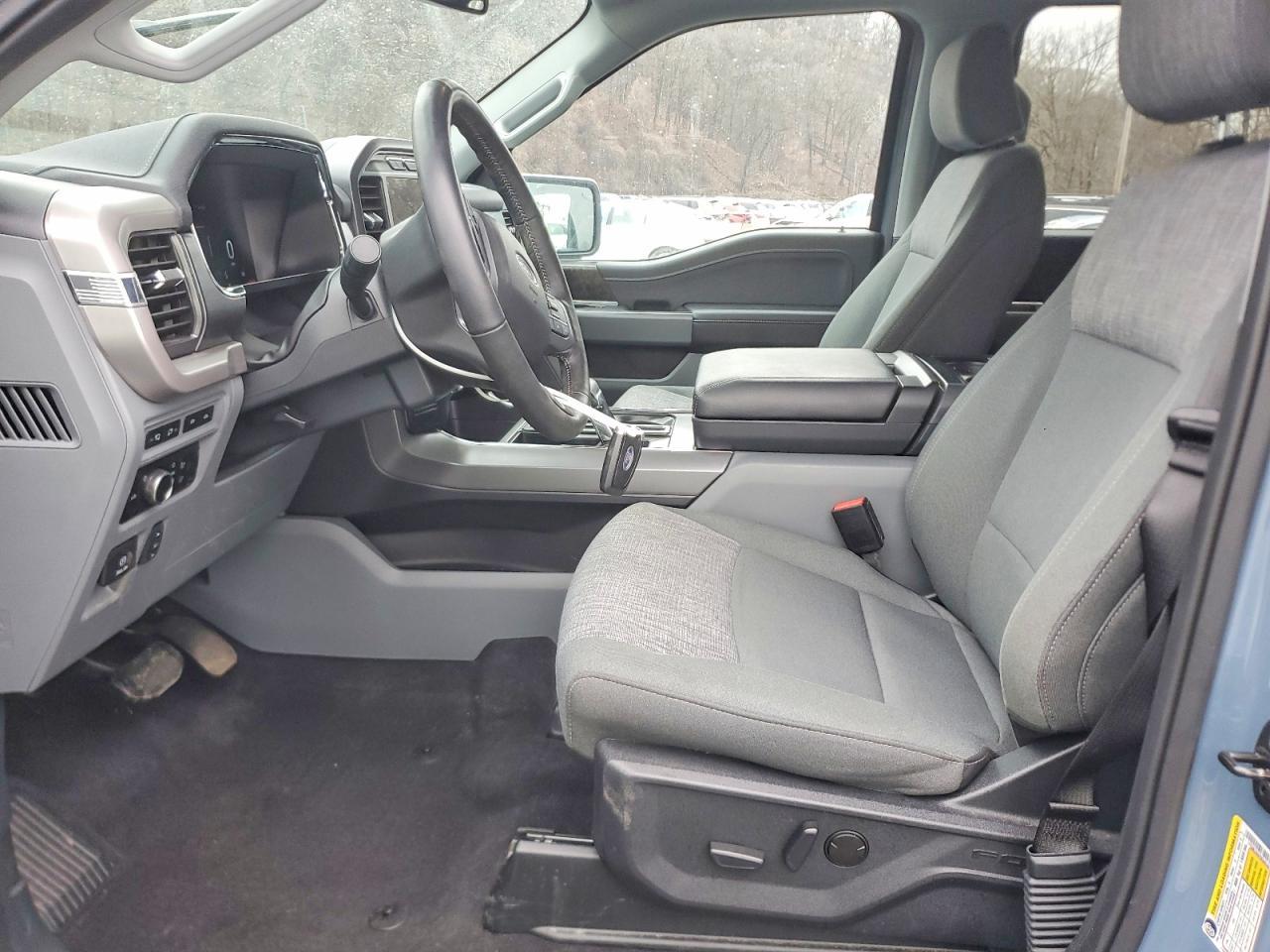 2023 Ford F150 Lightning Pro - Фото 7