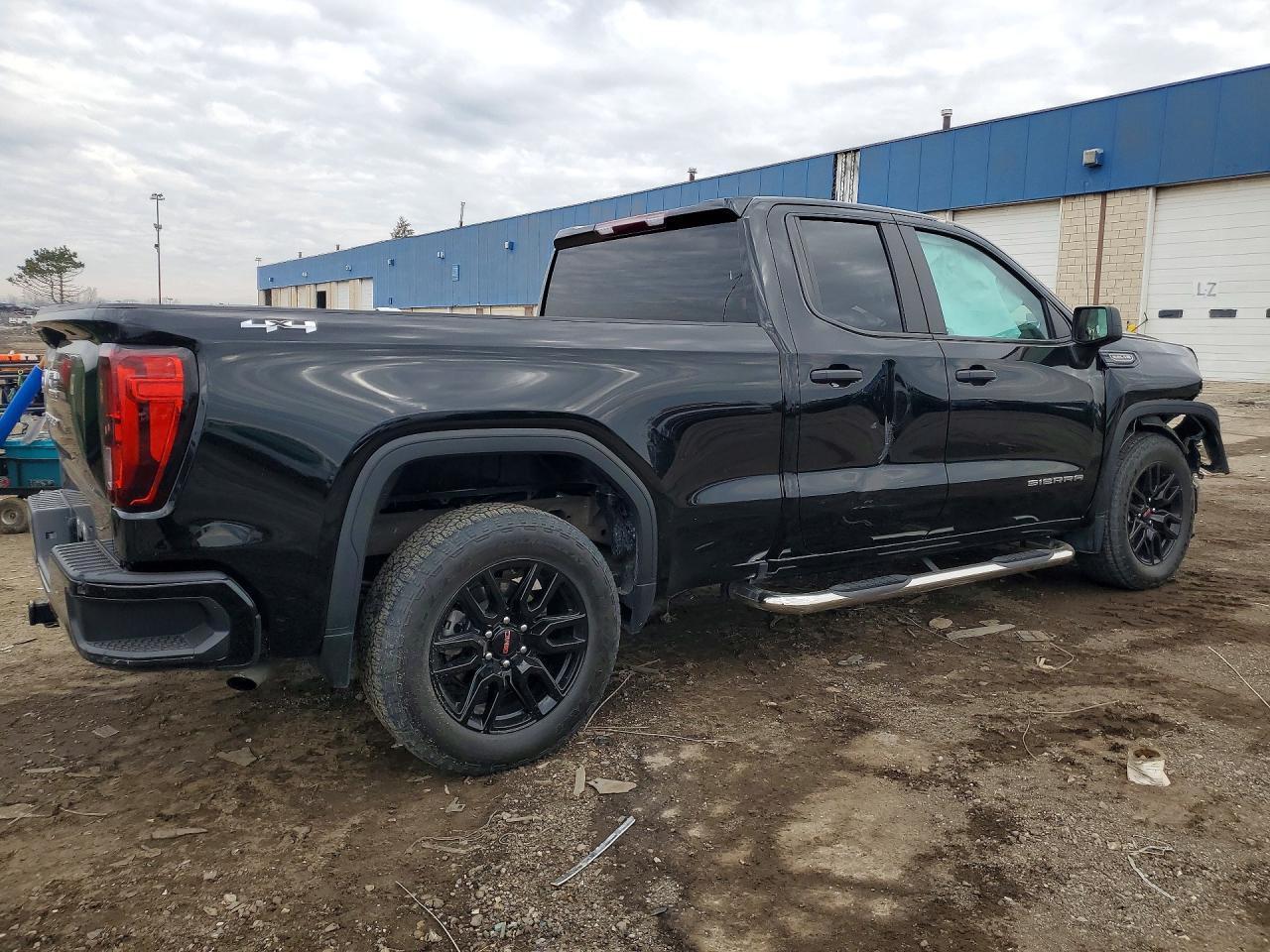 2023 GMC Sierra K1500 - Фото 3
