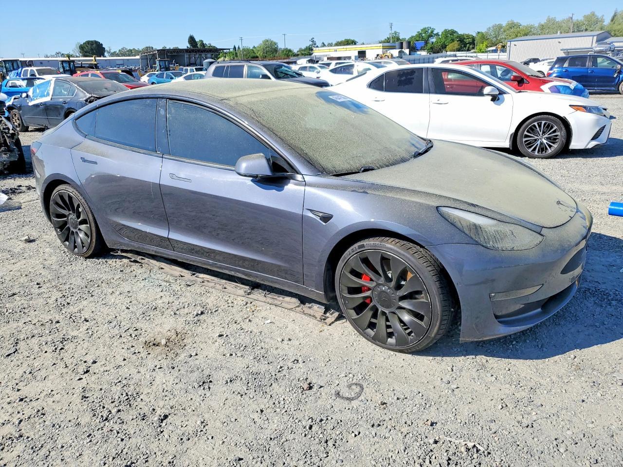 2021 Tesla Model 3 - Фото 4