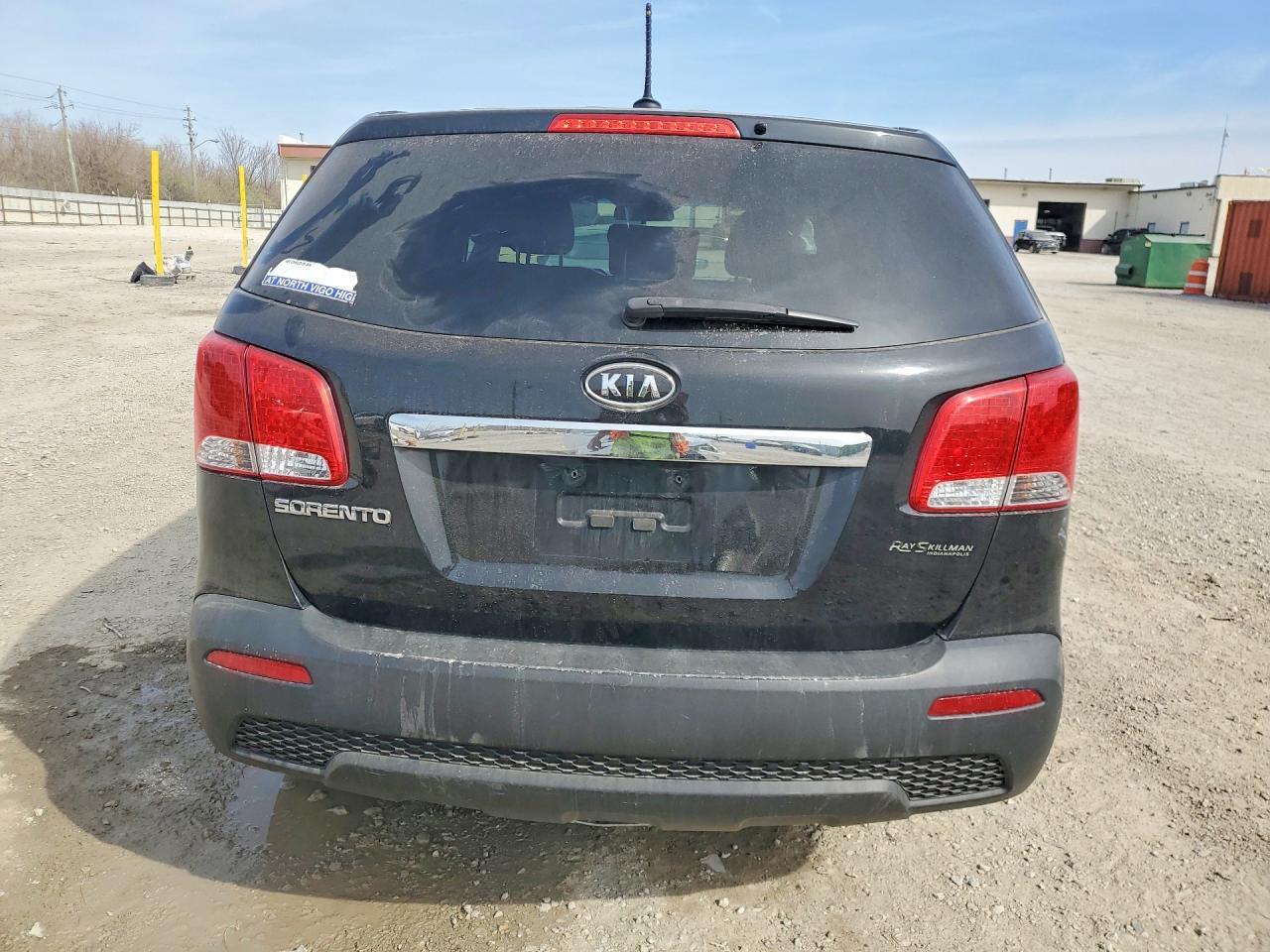 2013 Kia Sorento Lx - Image 6