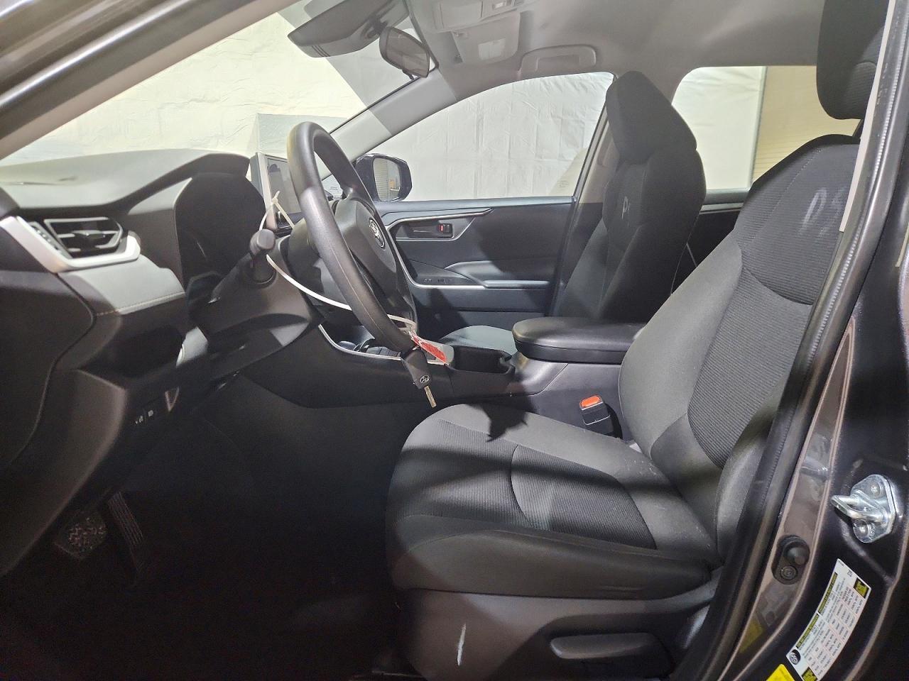 2025 Toyota Rav4 Le - Фото 7