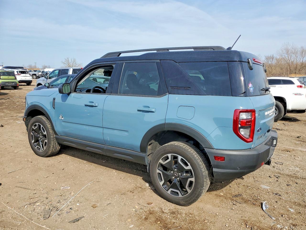 2021 Ford Bronco Sport Outer Banks - Image 2