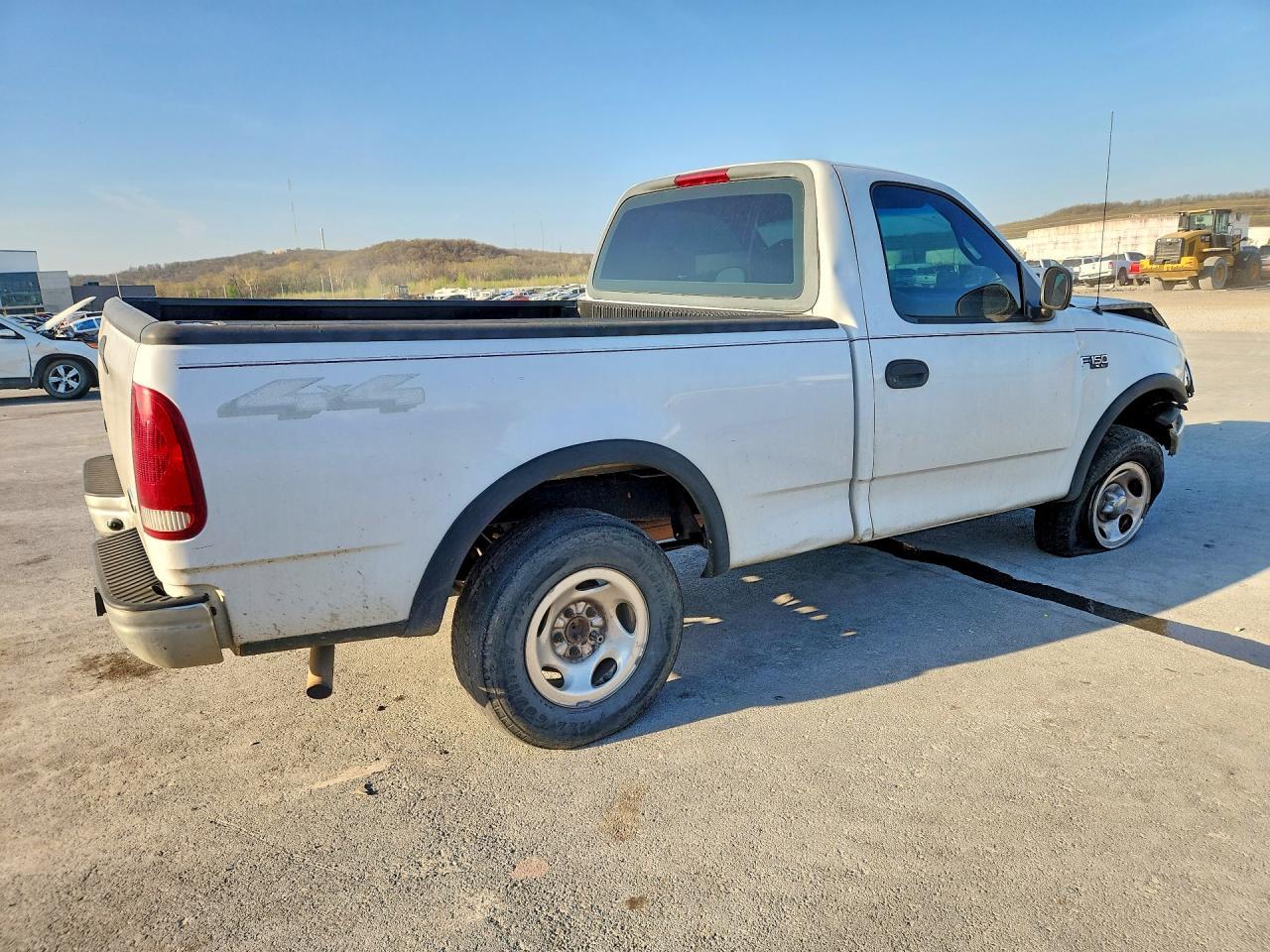 2000 Ford F150 - Image 3