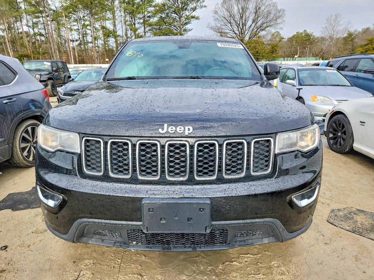 2017 Jeep Grand Cherokee Laredo - Image 5